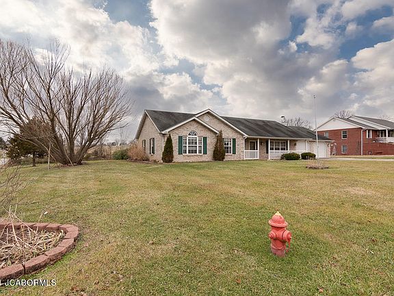 5th image of 1620 Grandvalley Dr