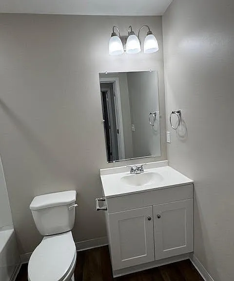 2401 Charles St #9 — Photo 10