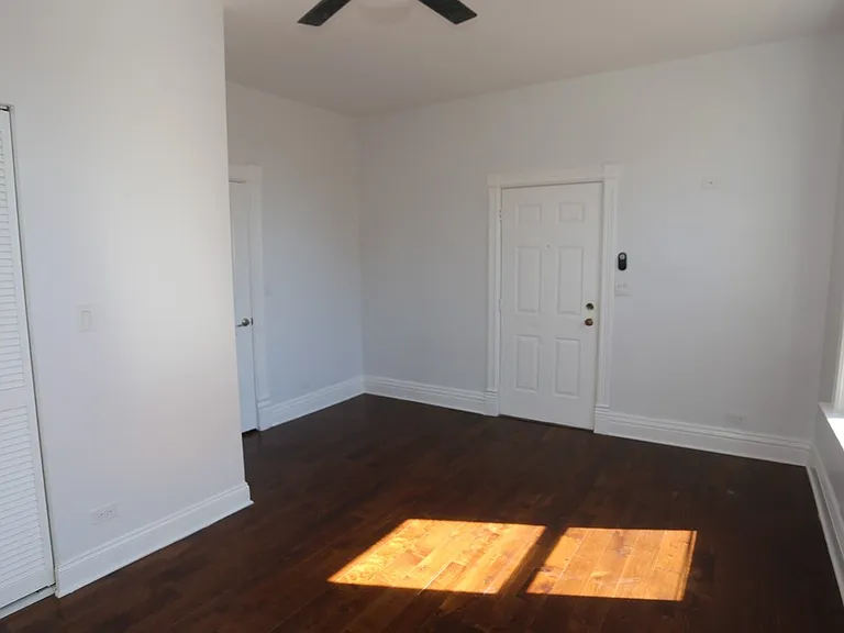 3316 N Southport Ave #2 — Photo 7
