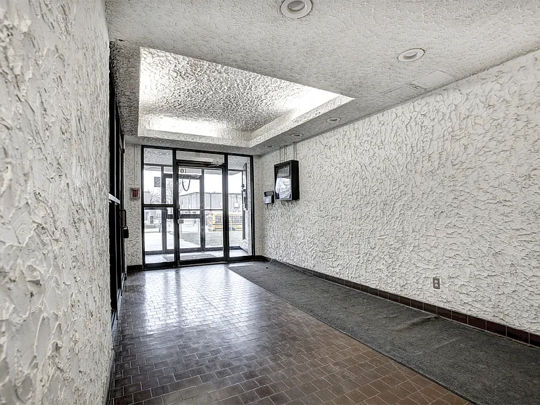10 Yorkwoods Gate — Photo 5