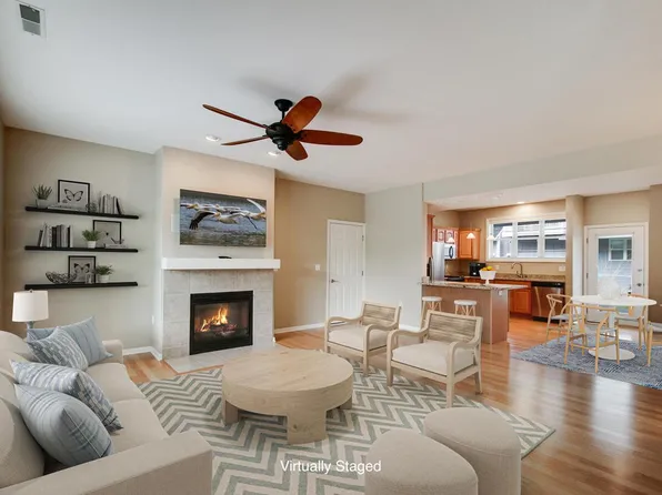 451 Mill STREET, Fontana, WI 53125