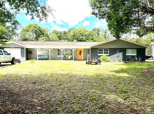 27839 Lisa Dr, Tavares, FL 32778