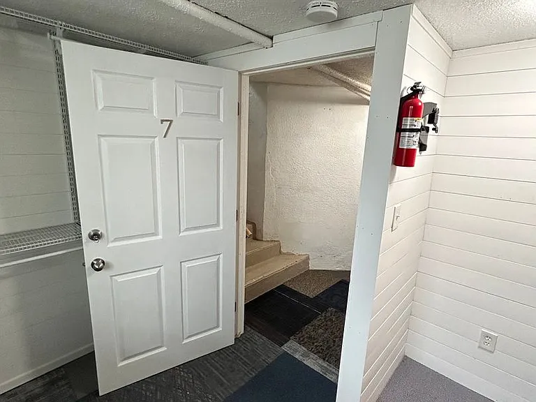 930 Ridge Ave — Photo 132