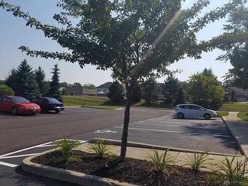 3rd image of 3041 Westminster Dr APT 207