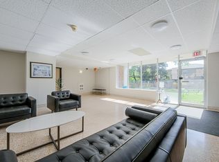 The Devonshire, Oakville, ON L6K 3L1