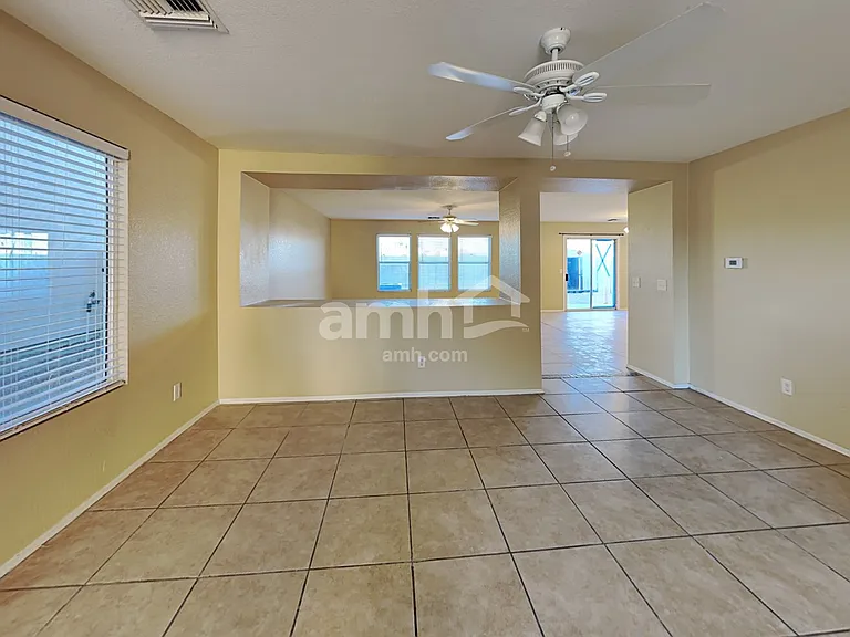 494 W Great White St — Photo 8