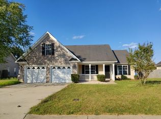 821 Coathill St, Fayetteville, NC 28314