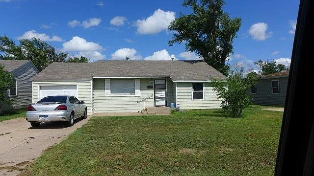 4611 Cline Rd — Photo 1