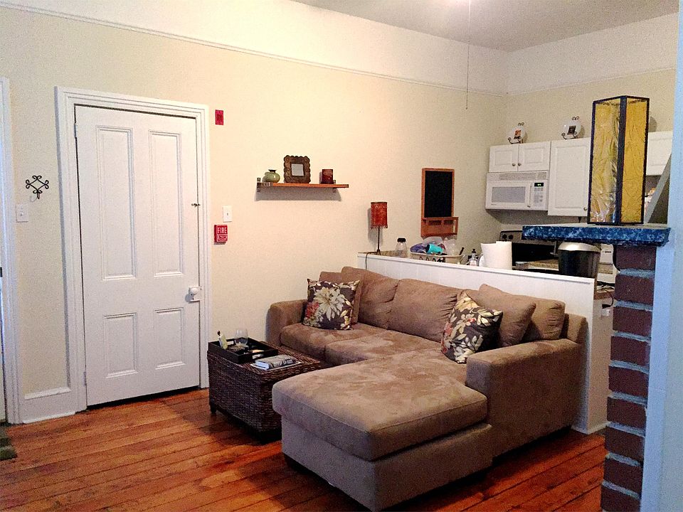 Livingroom side view Sectional
