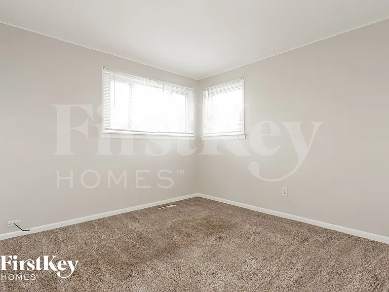 4600 W 79th Pl — Photo 7