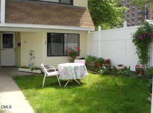37 W Washington Ave, Stamford, CT 06902