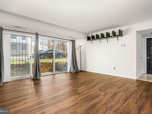 4th image of 1920 Naylor Rd SE APT T2