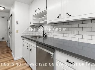 690 Pearl Pl APT 5, Bremerton, WA 98310