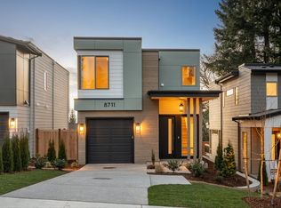 8711 126th Ave NE, Kirkland, WA 98033