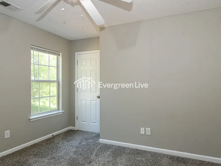 105 Wingspan Way — Photo 11