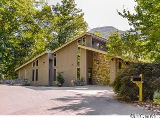 306 W Lake Dr N, Lake Lure, NC 28746