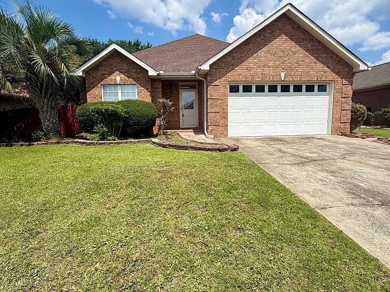 213 Carrington Ln — Photo 42