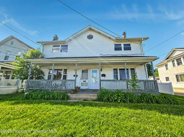 113-115 3rd St, Blakely, PA 18447