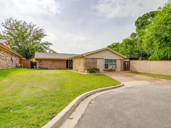 211 Cottonwood St, Weatherford, TX 76086