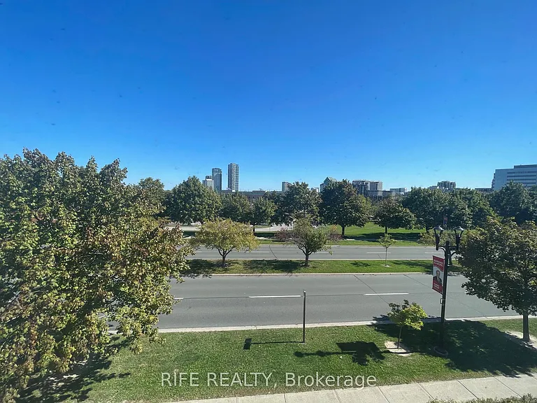 156 Town Centre Blvd #MAIN — Photo 16