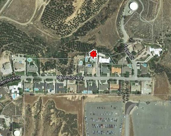 1st image of 3738 Hemlock Dr