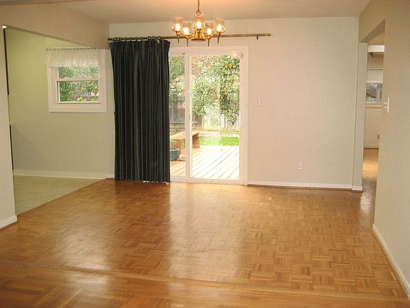 3rd image of 551 Sunnymount Ave