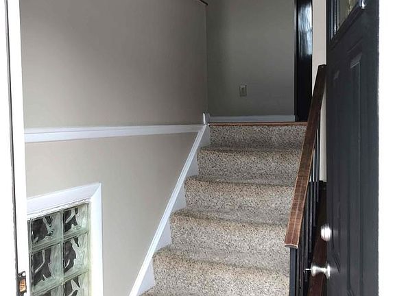 2nd image of 1064 Bruce Ave