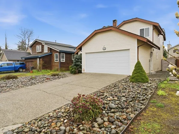 2808 McCoomb Dr, Coquitlam, BC V3B 6B3