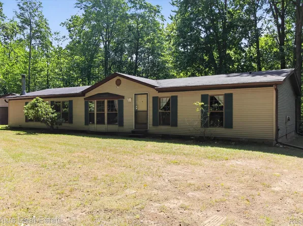 5755 W Herrick Rd, Lake, MI 48632