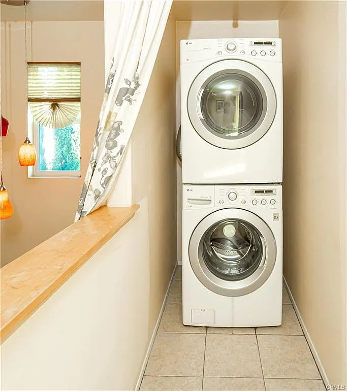 3 bed, 2050 sqft, $1,600 — Photo 4