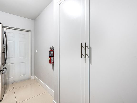 3rd image of 220 Perry Ave Unit B