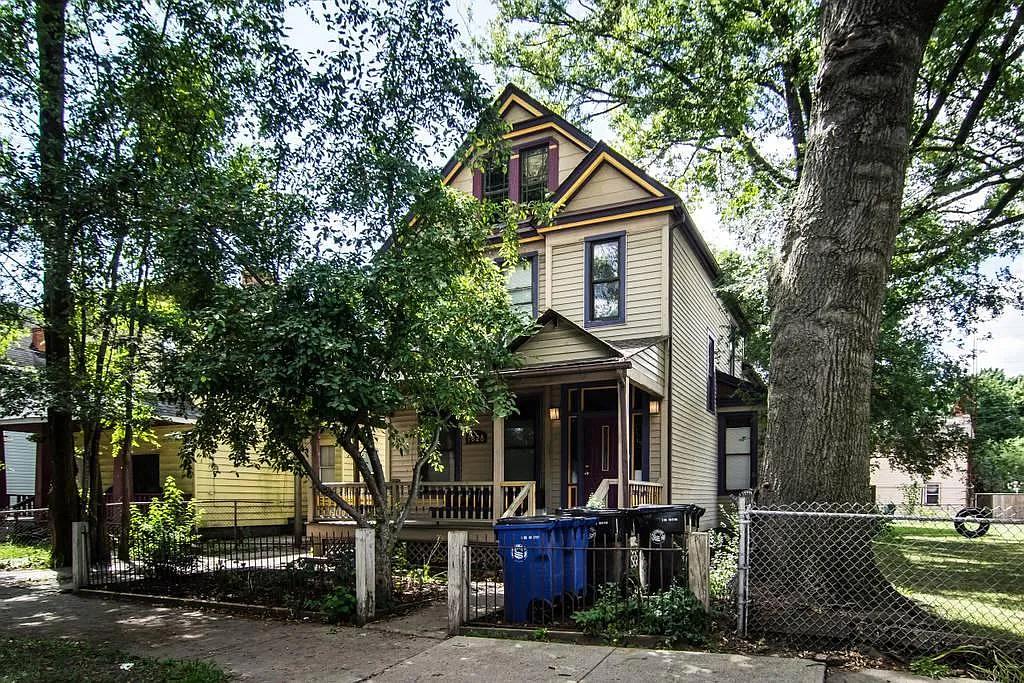 1828 W 45th St photo 1