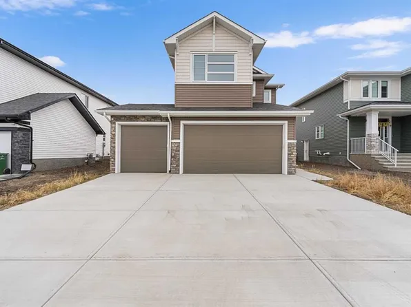 72 W Dawson Wharf, Mount Chestermere, AB T1X 2X6