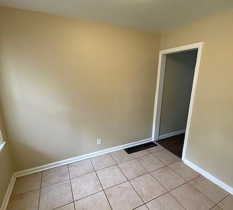5th image of 728 West St #730