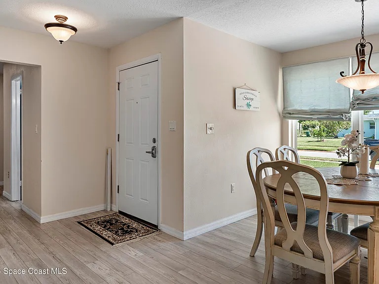 116 Royal Palm Ave — Photo 4