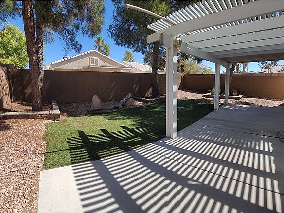 5th image of 8116 Cimarron Ridge Dr