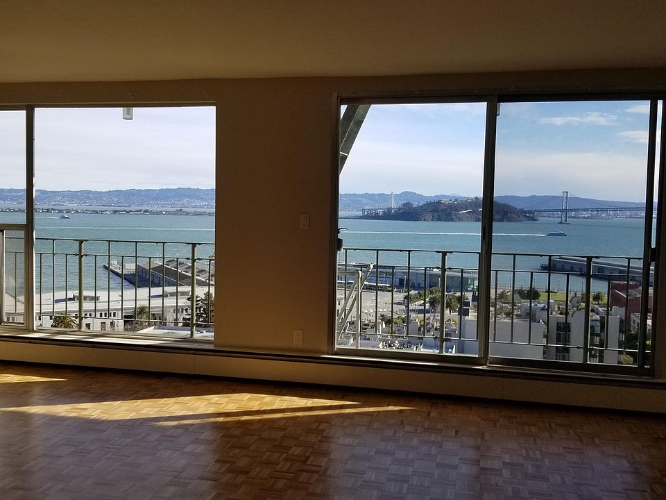 Views from your open floor plan apartment! Watch the boats go by!