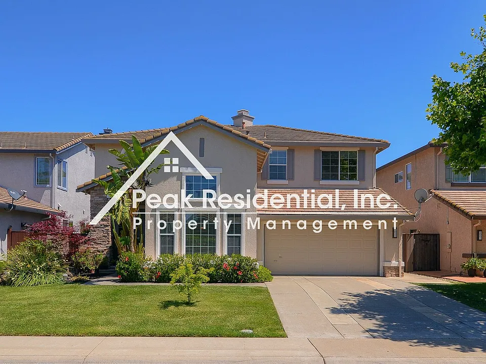 1933 Bastona Dr