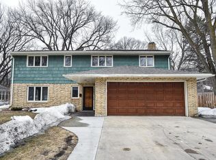1621 7th St S, Fargo, ND 58103