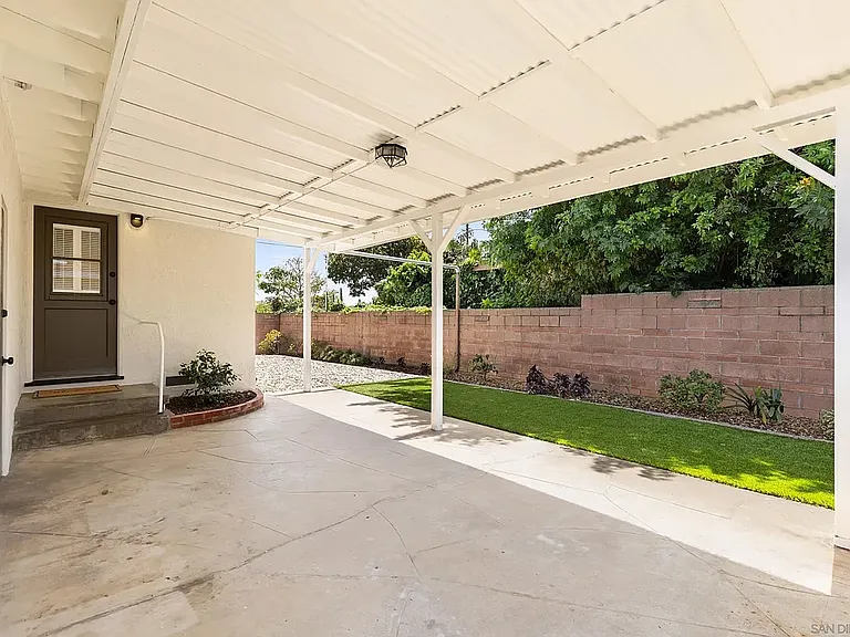 8851 Geraldine Ave — Photo 14
