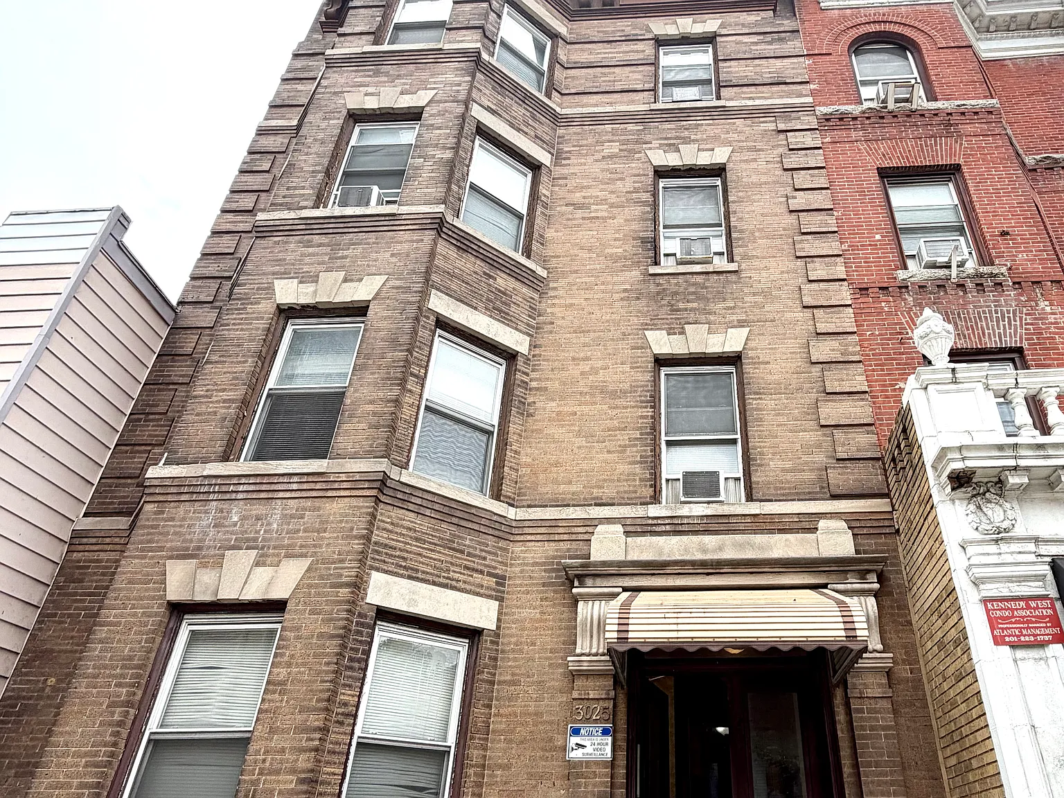 4 bed, $3,750 — Photo 2