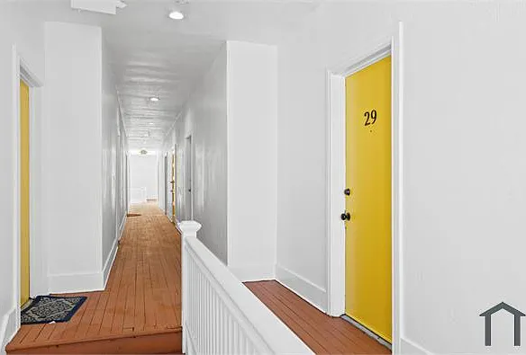 1344 W 4th St — Photo 10