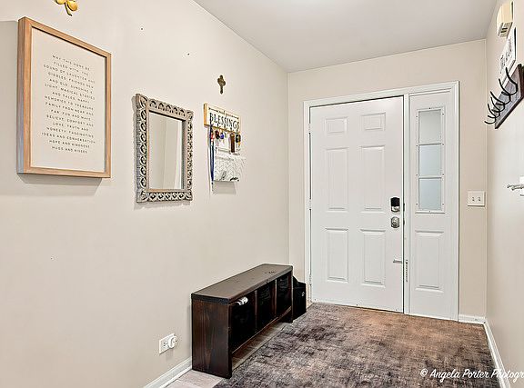 2nd image of 526 Silver Aspen Cir