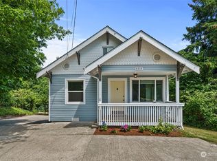 8318 39th Ave S, Seattle, WA