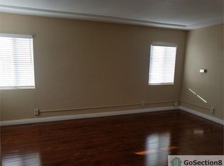 147 E 101st St #B, Los Angeles, CA 90003