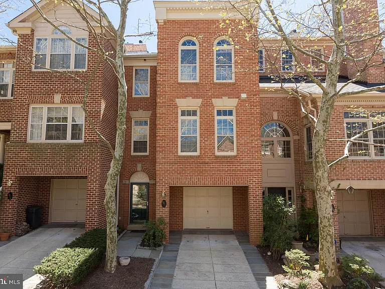 4062 Mansion Dr NW — Photo 28