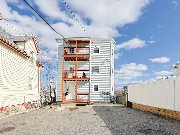 6 Rockland St #1 — Photo 13