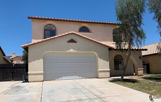 1st image of 998 Jacaranda Dr