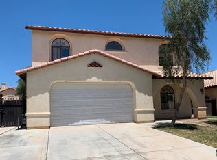 998 Jacaranda Dr, El Centro, CA 92243