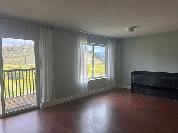 3rd image of 497 Cove Blvd #B